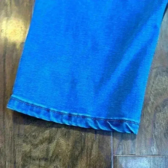 Sandpiper PushUp Jean Capris - Picture 6 of 9